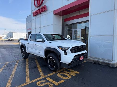 New 2026 Toyota Tacoma TRD Off-Road image 5