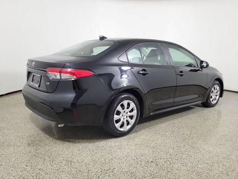 Used 2024 Toyota Corolla LE FWD image 5