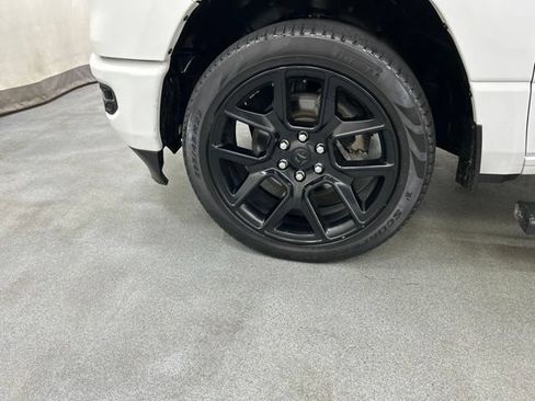 Used 2023 RAM 1500 Laramie AWD/4WD image 30