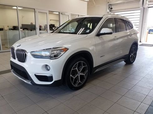 Used 2017 BMW X1 xDrive28i AWD/4WD image 2