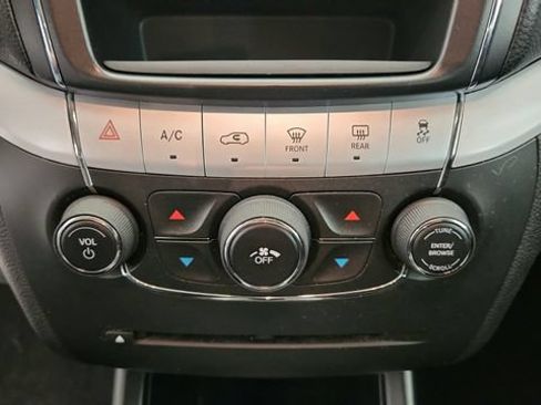 Used 2015 Dodge Journey SXT w/ Flexible Seating Group FWD image 13