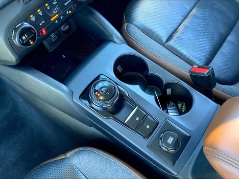 Used 2021 Ford Bronco Sport Outer Banks w/ Outer Banks Package (96D) image 14