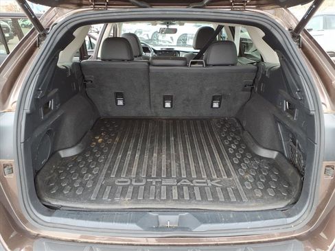 Used 2021 Subaru Outback Limited XT image 6