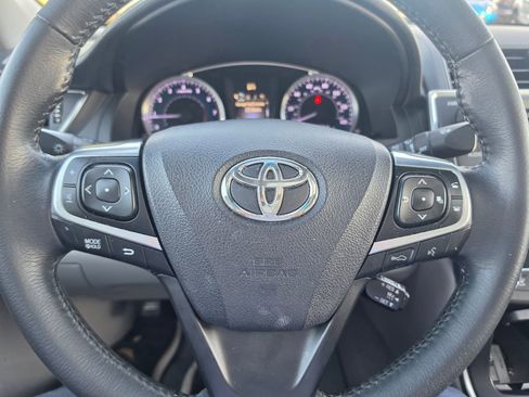Used 2016 Toyota Camry XLE w/ Advanced Technology Package FWD image 18