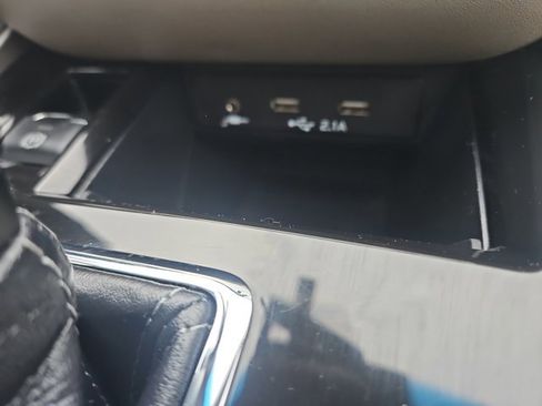 Used 2021 Subaru Outback Limited image 15