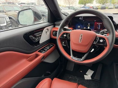 New 2026 Lincoln Aviator Reserve AWD/4WD image 18