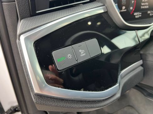 Used 2025 Audi Q3 2.0T Premium AWD/4WD image 22