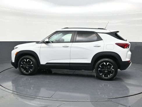 Used 2023 Chevrolet TrailBlazer LT w/ Convenience Package image 2