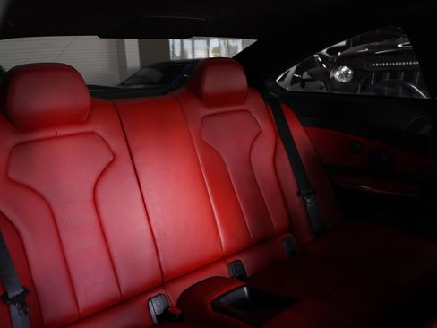 Used 2017 BMW M4 Coupe RWD image 17