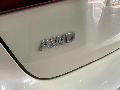 Used 2023 INFINITI Q50 Luxe w/ Cargo Package image 8