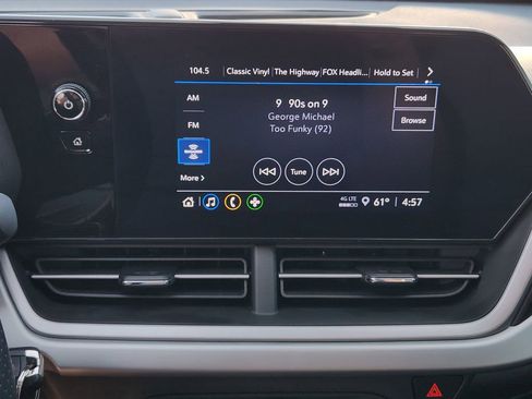 Used 2024 Chevrolet Trax RS w/ Driver Confidence Package image 21