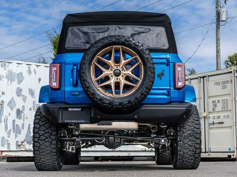 New 2025 Ford Bronco Badlands image 5