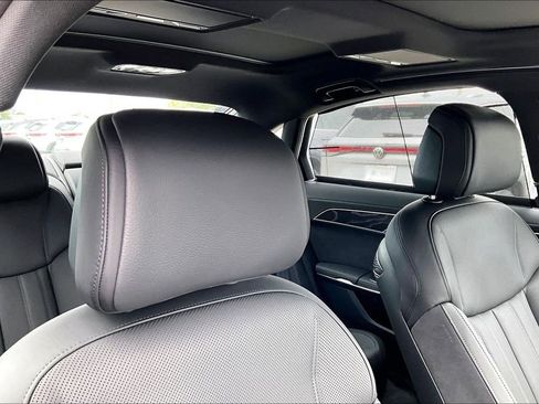 New 2026 Audi A8 L 3.0T AWD/4WD image 21