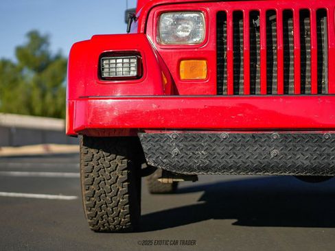 Used 1991 Jeep Wrangler Renegade AWD/4WD image 95