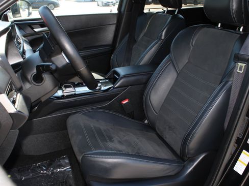 Used 2025 Mitsubishi Outlander SE AWD/4WD image 15