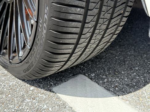 Used 2015 Rolls-Royce Ghost image 15