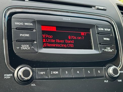 Used 2018 Kia Forte LX image 19