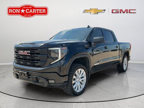 Used 2024 GMC Sierra 1500 Elevation RWD image 3