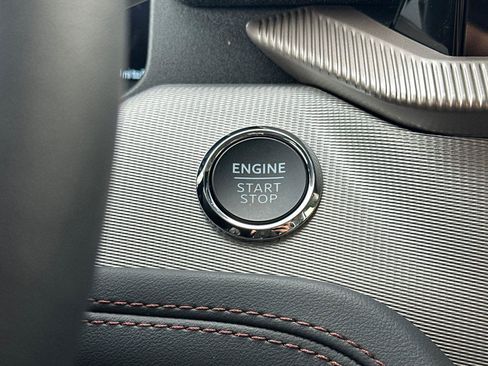 New 2026 Ford Explorer Active w/ Active Comfort Package image 21