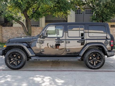 Used 2021 Jeep Wrangler Unlimited Sahara image 21