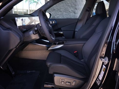 New 2026 BMW X3 xDrive30i w/ M Sport Package AWD/4WD image 9