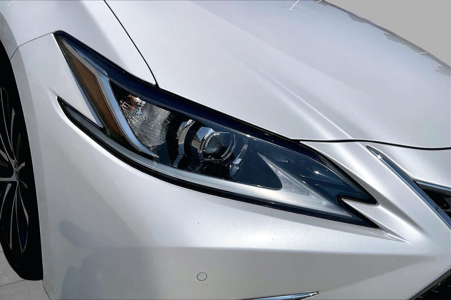 Used 2023 Lexus ES 350 w/ Premium Package FWD image 25