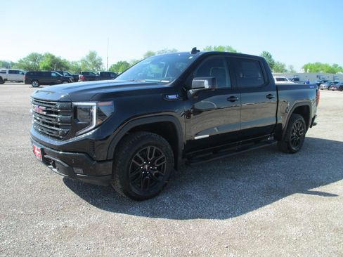 New 2026 GMC Sierra 1500 Elevation w/ Elevation Premium Package AWD/4WD image 11