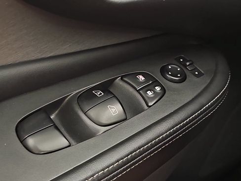Used 2020 Nissan Murano S w/ Technology Package FWD image 26
