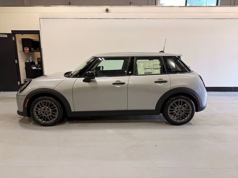 Used 2025 MINI Cooper S FWD image 2