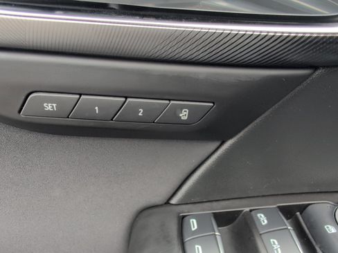 Used 2025 Buick Envision Sport Touring AWD/4WD image 17