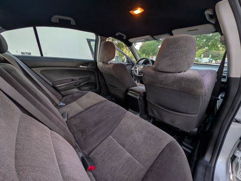 Used 2009 Honda Accord LX-P image 10