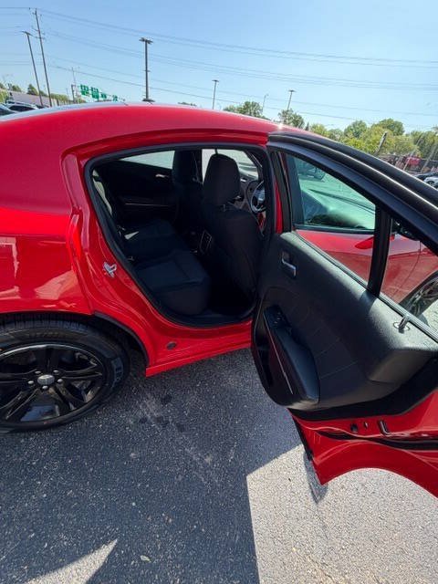 Used 2022 Dodge Charger SXT RWD image 15