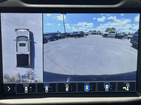 Used 2019 Chevrolet Silverado 1500 High Country w/ Technology Package image 37