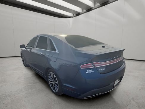 Used 2019 Lincoln MKZ Premiere image 3