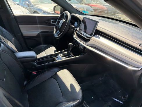 Used 2023 Jeep Compass Limited AWD/4WD image 10