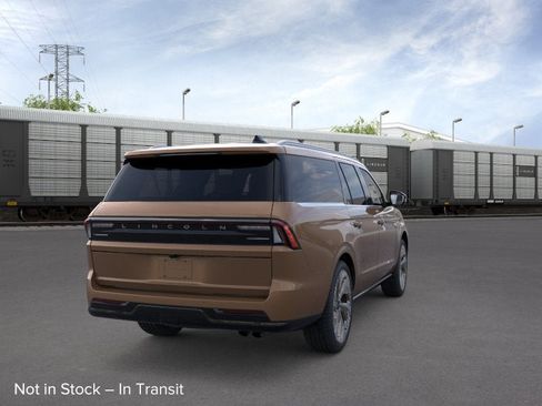 New 2026 Lincoln Navigator L Black Label AWD/4WD image 8