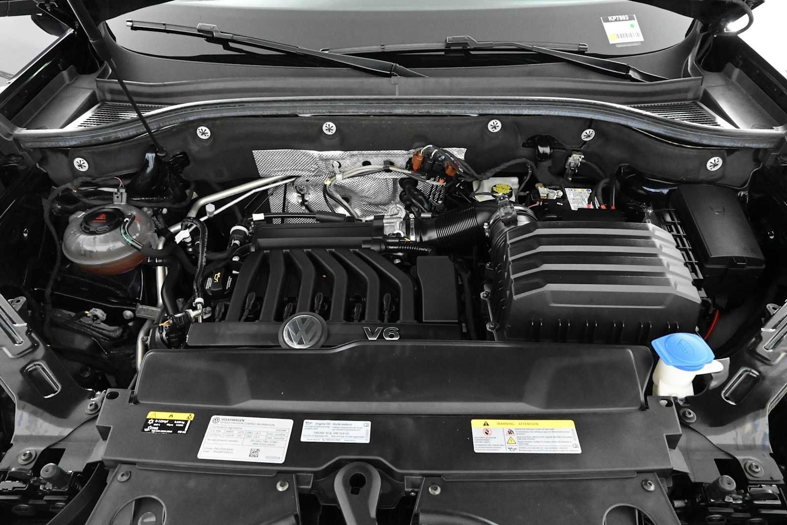 Certified 2023 Volkswagen Atlas Cross Sport SEL AWD/4WD image 36