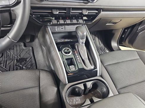 Certified 2023 Chevrolet Colorado LT w/ LT Convenience Package II image 31