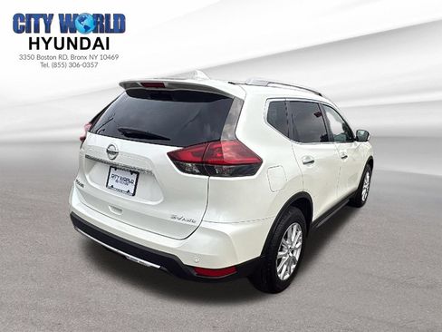 Used 2019 Nissan Rogue SV AWD/4WD image 5