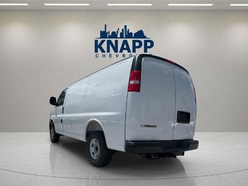 New 2025 Chevrolet Express 2500 Work Van 3D Cargo Van w/ Driver Convenience Package image 3