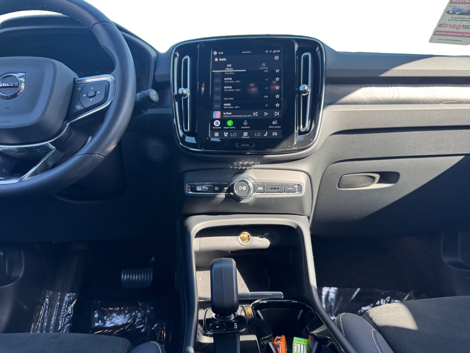 Used 2023 Volvo XC40 Recharge Ultimate w/ Protection Package Premier AWD/4WD image 11