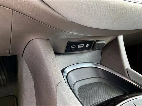 Used 2024 Chevrolet Malibu LT FWD image 15
