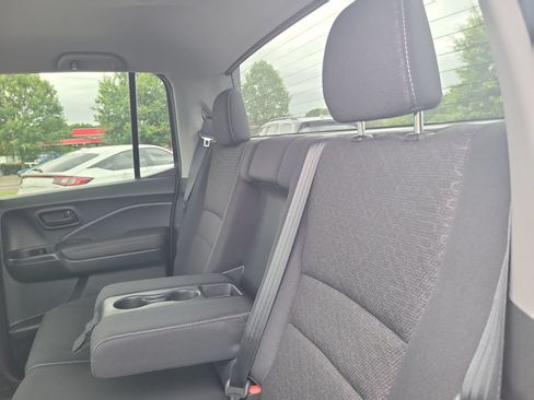 Used 2025 Honda Ridgeline Sport image 22