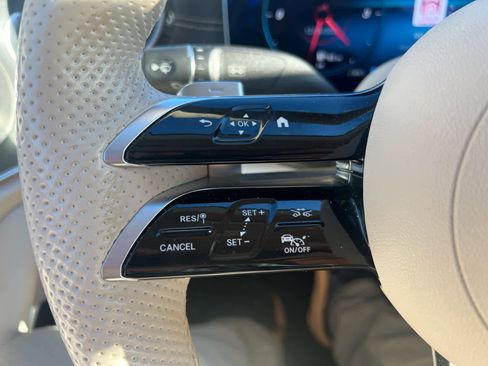 Used 2022 Mercedes-Benz E 450 Cabriolet image 15