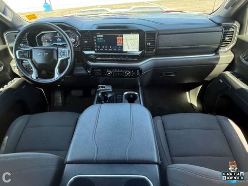 Used 2025 Chevrolet Silverado 1500 LT Trail Boss w/ Convenience Package II AWD/4WD image 14