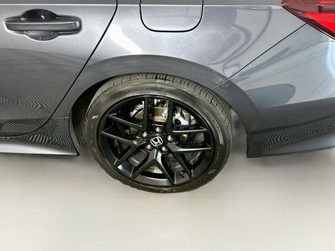 Used 2025 Honda Civic Sport image 11