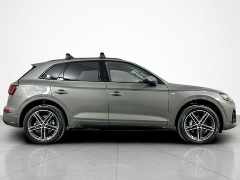 Used 2023 Audi Q5 e Premium Plus w/ Premium Plus Package image 6