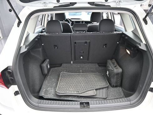 Used 2022 Volkswagen Taos S image 33