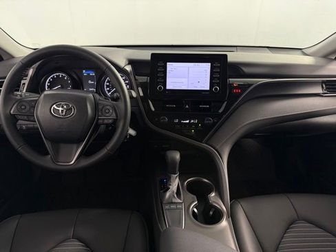 Used 2023 Toyota Camry SE FWD image 24