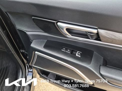 Used 2024 Kia Telluride EX X-Line AWD/4WD image 17